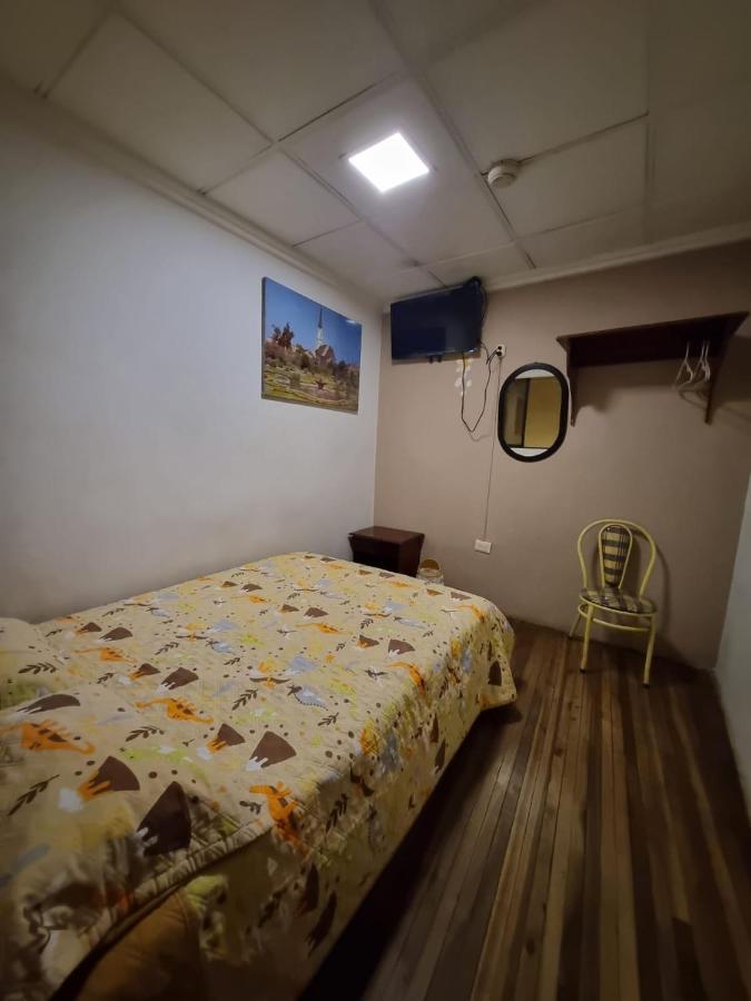 Hostal Alborada קואנקה מראה חיצוני תמונה
