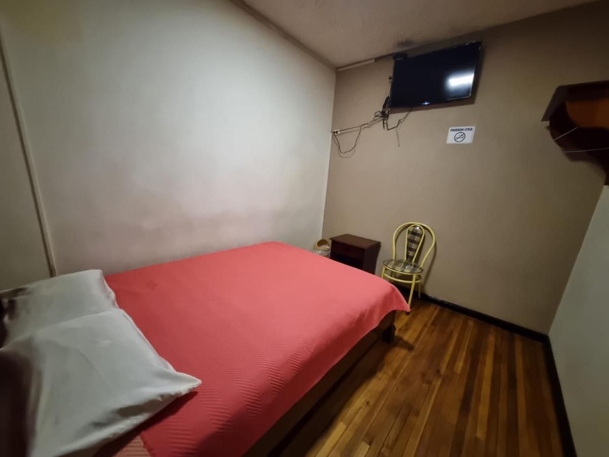 Hostal Alborada קואנקה מראה חיצוני תמונה