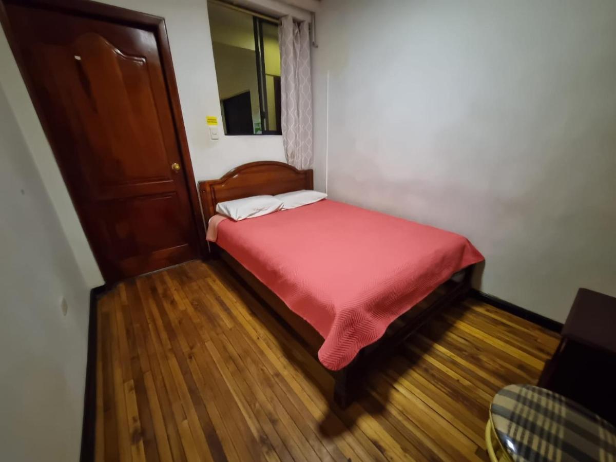 Hostal Alborada קואנקה מראה חיצוני תמונה