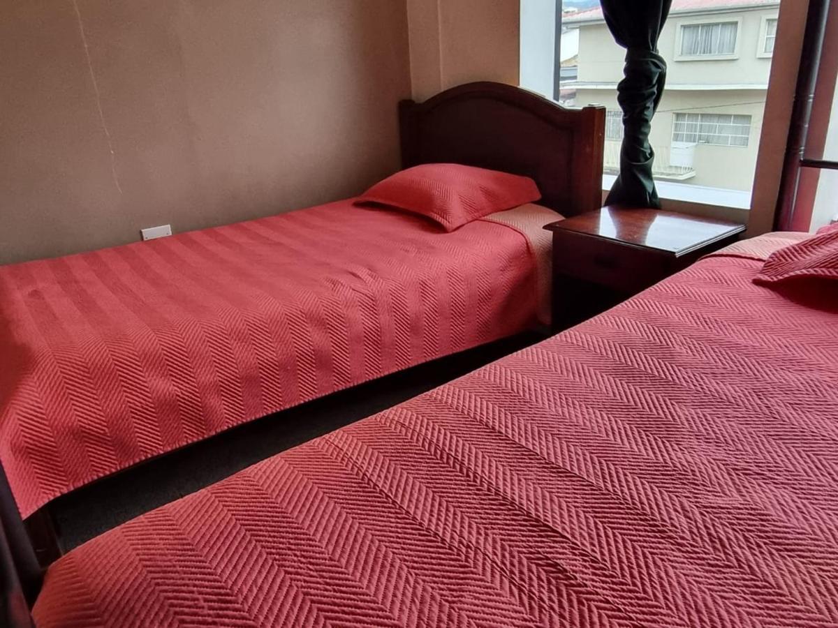 Hostal Alborada קואנקה מראה חיצוני תמונה
